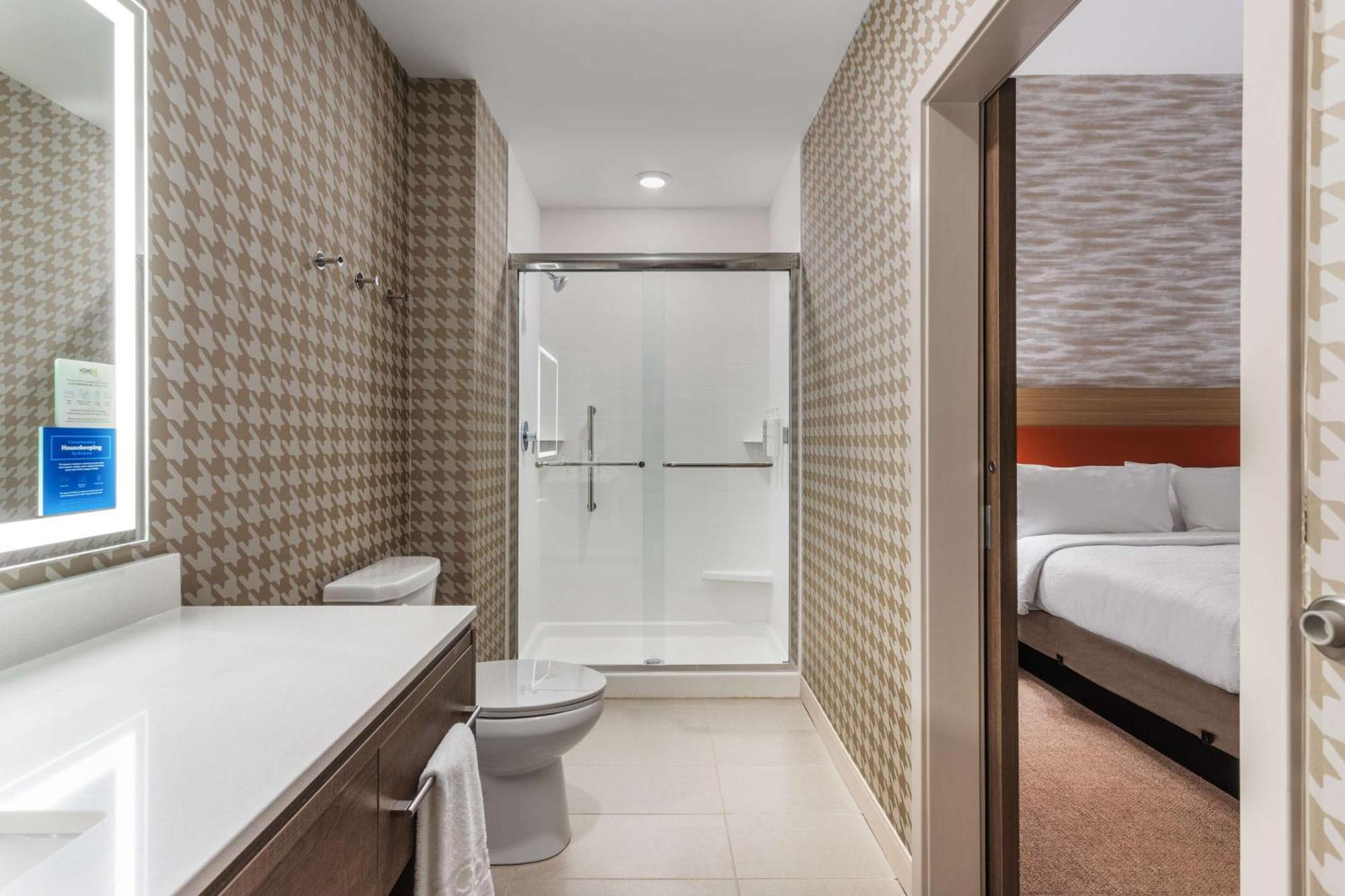 Home2 Suites By Hilton Cedar Rapids Westdale Εξωτερικό φωτογραφία